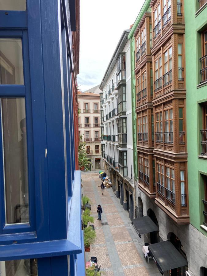 毕尔巴鄂 Casual Mardones酒店 外观 照片 A street in the old town of San Sebastián